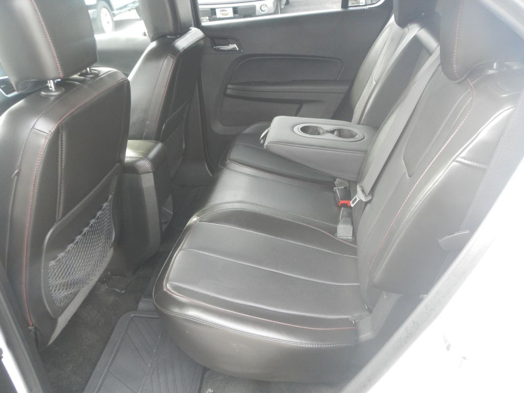 2017 Chevrolet Equinox Image 39