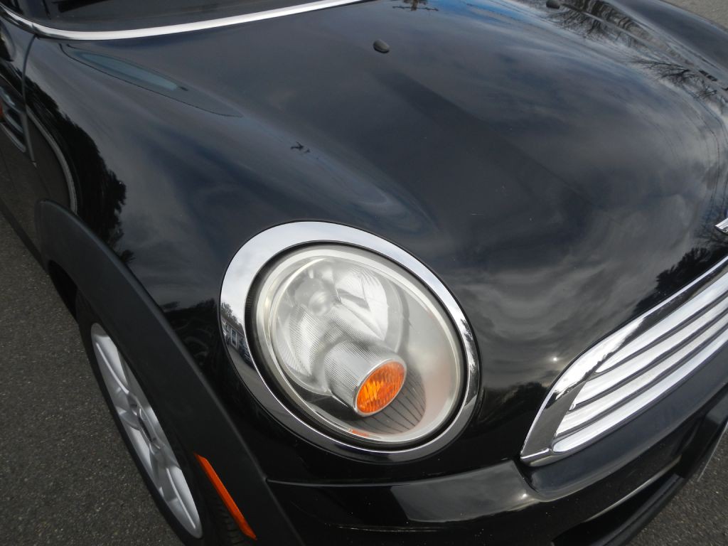 2013 MINI Cooper Image 9