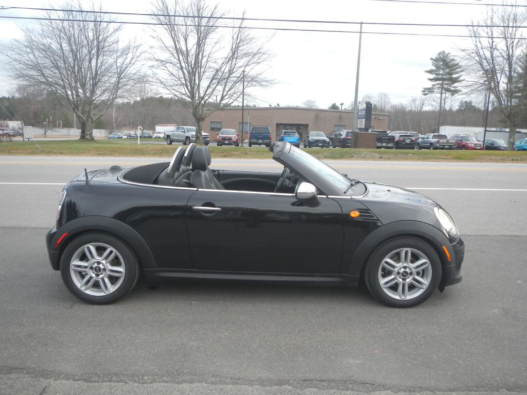 2013 MINI Cooper Image 13