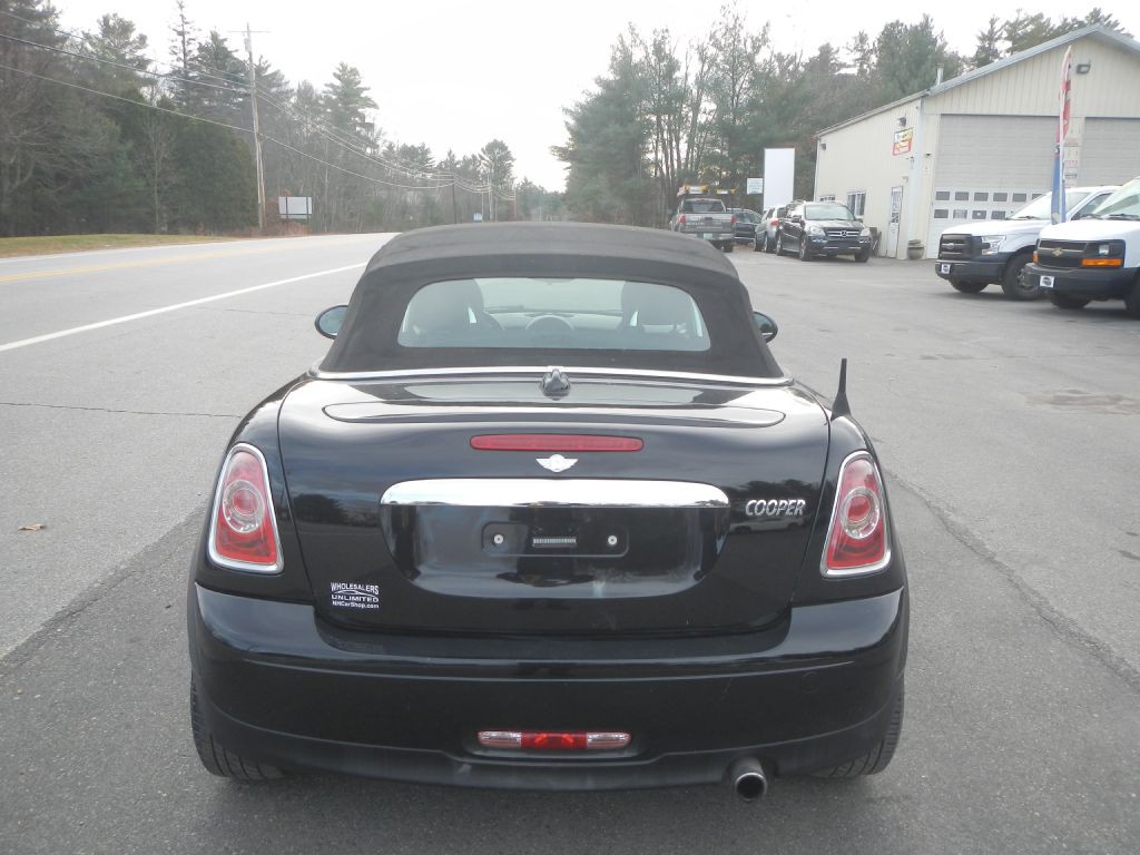 2013 MINI Cooper Image 40