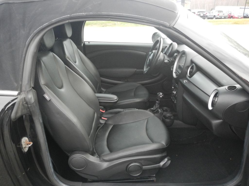 2013 MINI Cooper Image 52