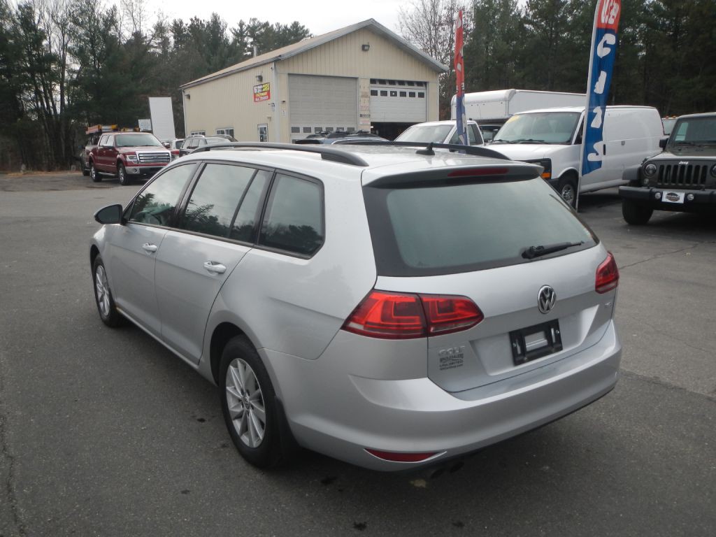 2016 Volkswagen Golf Image 7