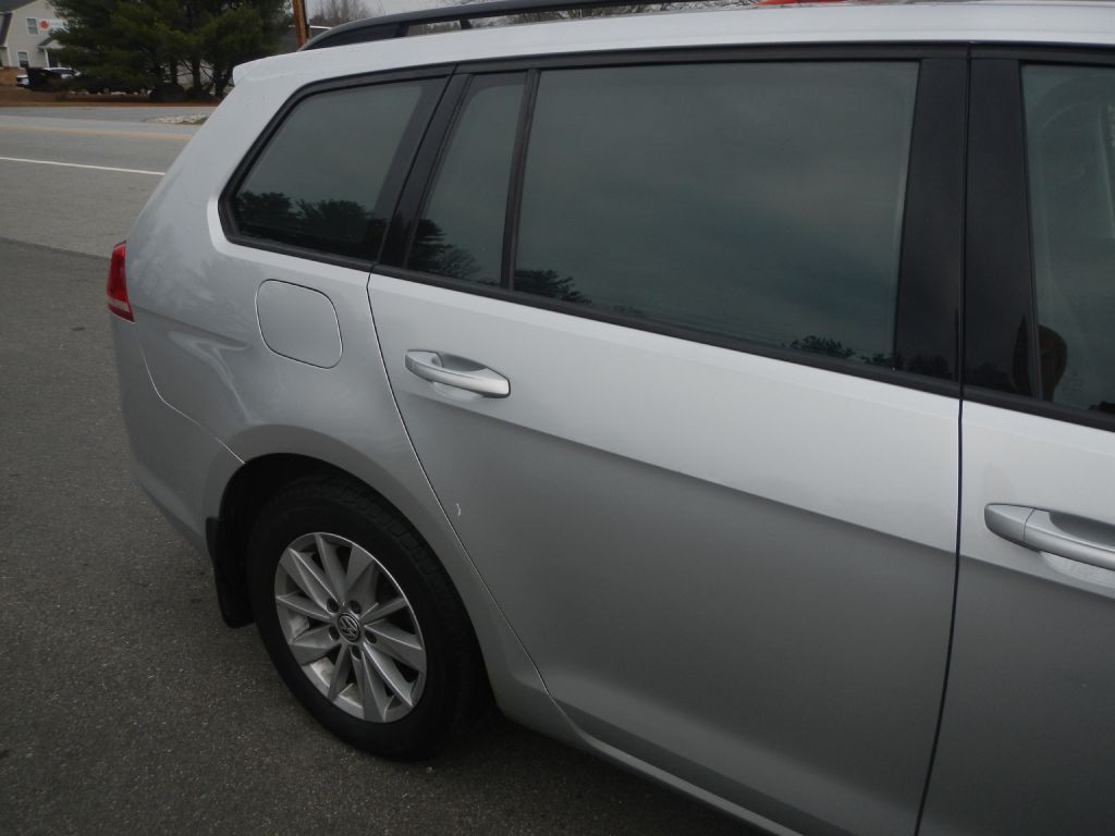 2016 Volkswagen Golf Image 34