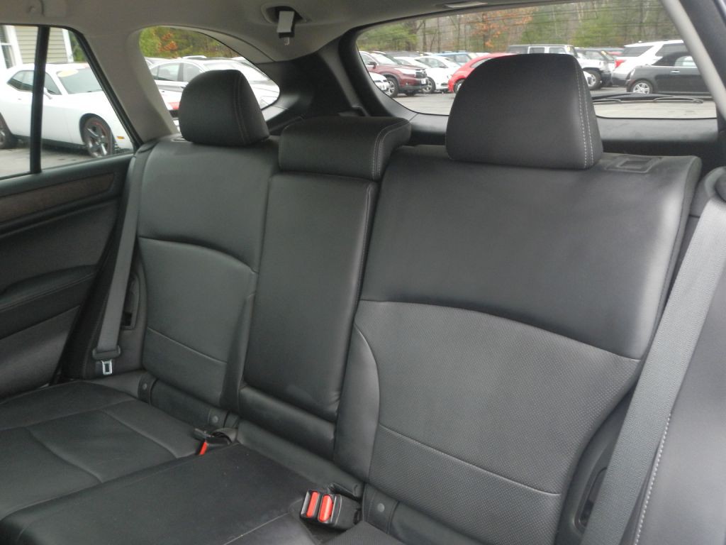 2017 Subaru Outback Image 44