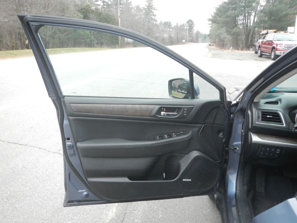 2017 Subaru Outback Image 48