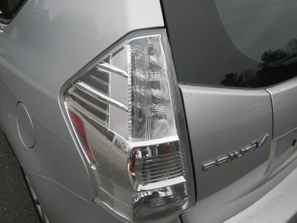 2013 Toyota Prius Image 28