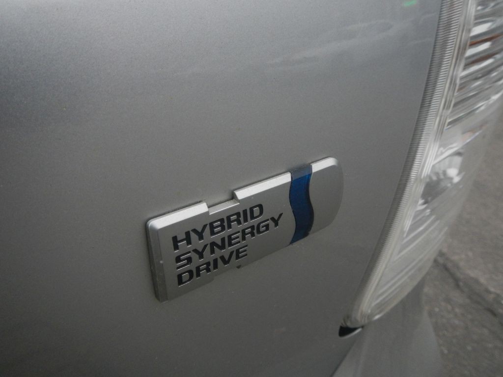 2013 Toyota Prius Image 30