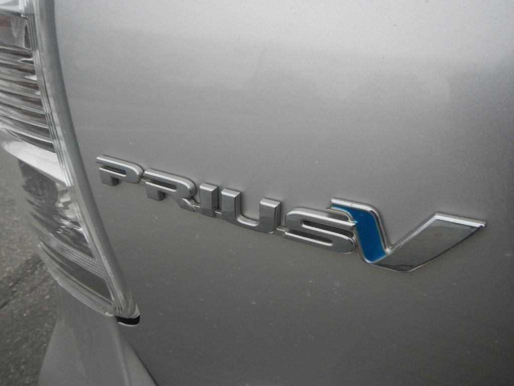 2013 Toyota Prius Image 27