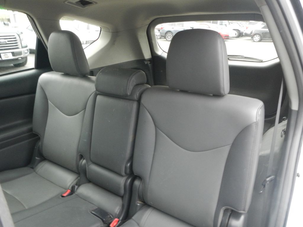 2013 Toyota Prius Image 35