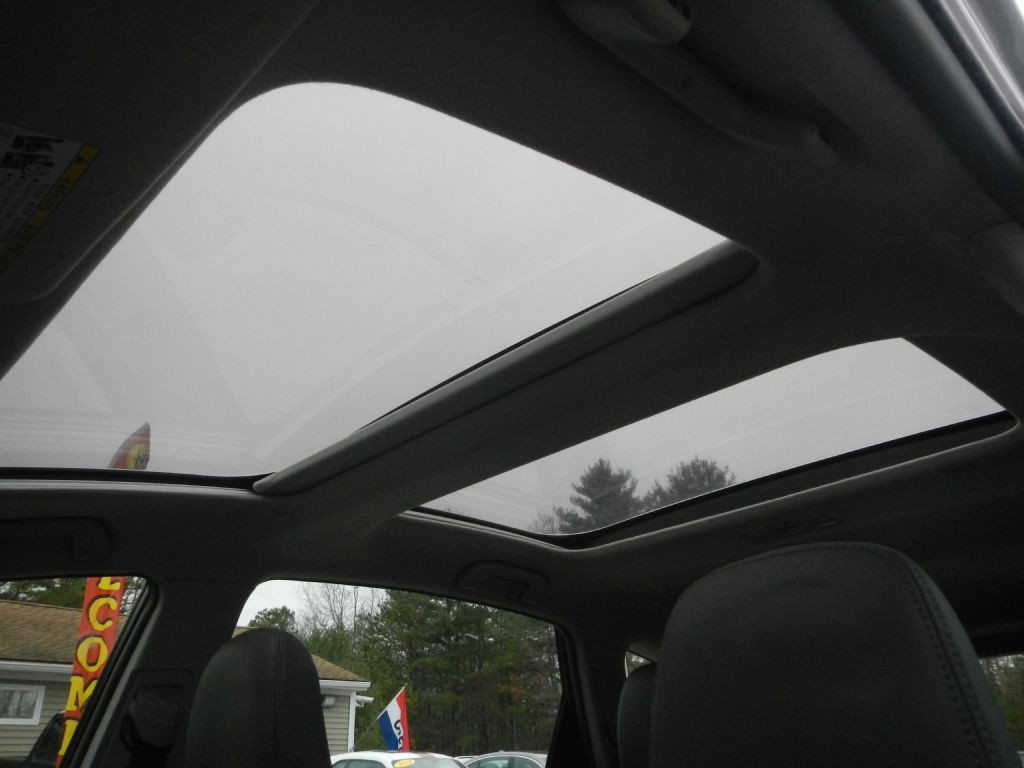 2013 Toyota Prius Image 48