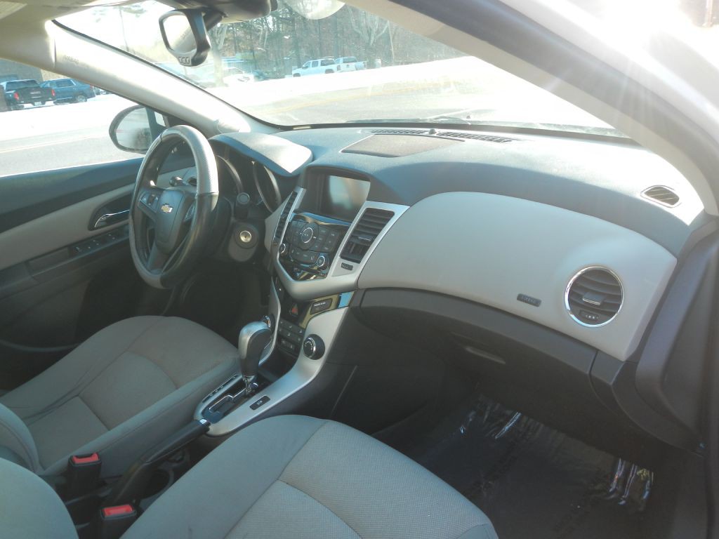 2016 Chevrolet Cruze Image 9