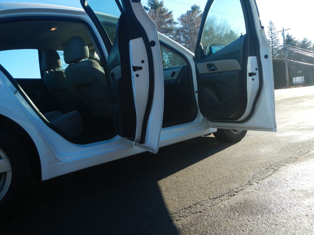 2016 Chevrolet Cruze Image 16