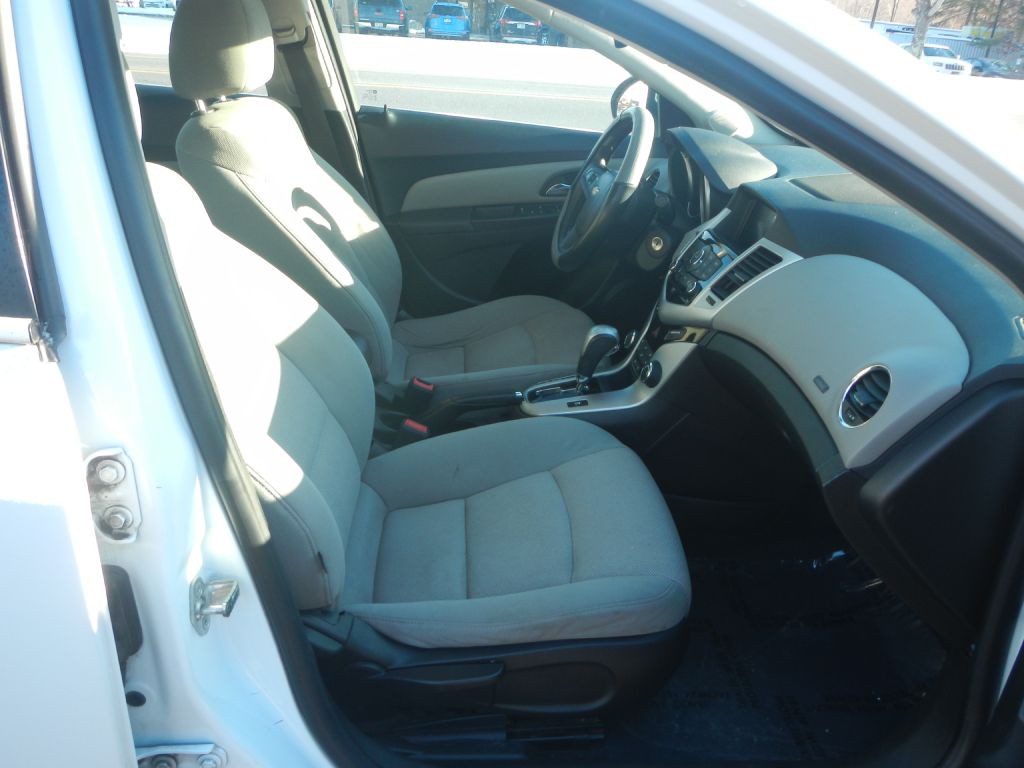 2016 Chevrolet Cruze Image 19