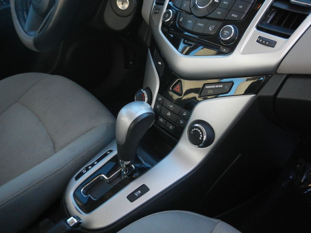 2016 Chevrolet Cruze Image 23