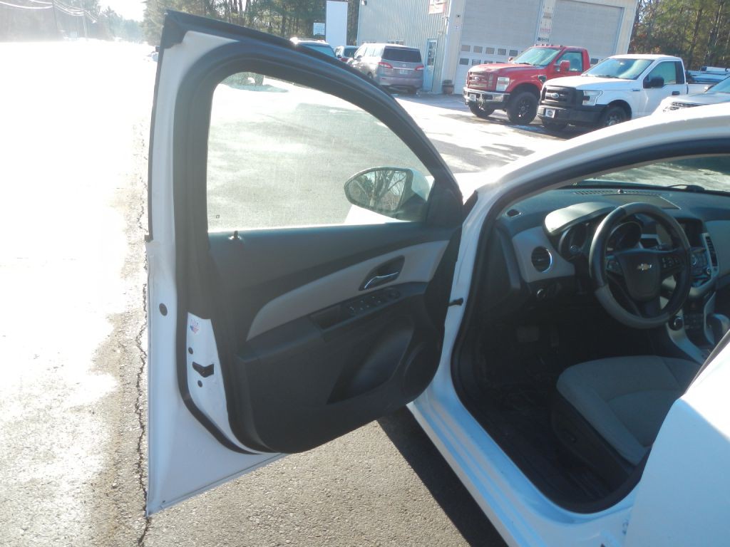 2016 Chevrolet Cruze Image 45