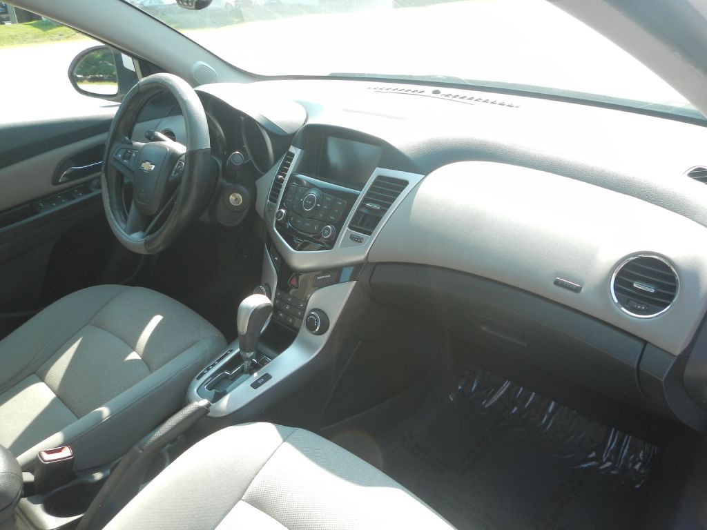 2016 Chevrolet Cruze Image 4