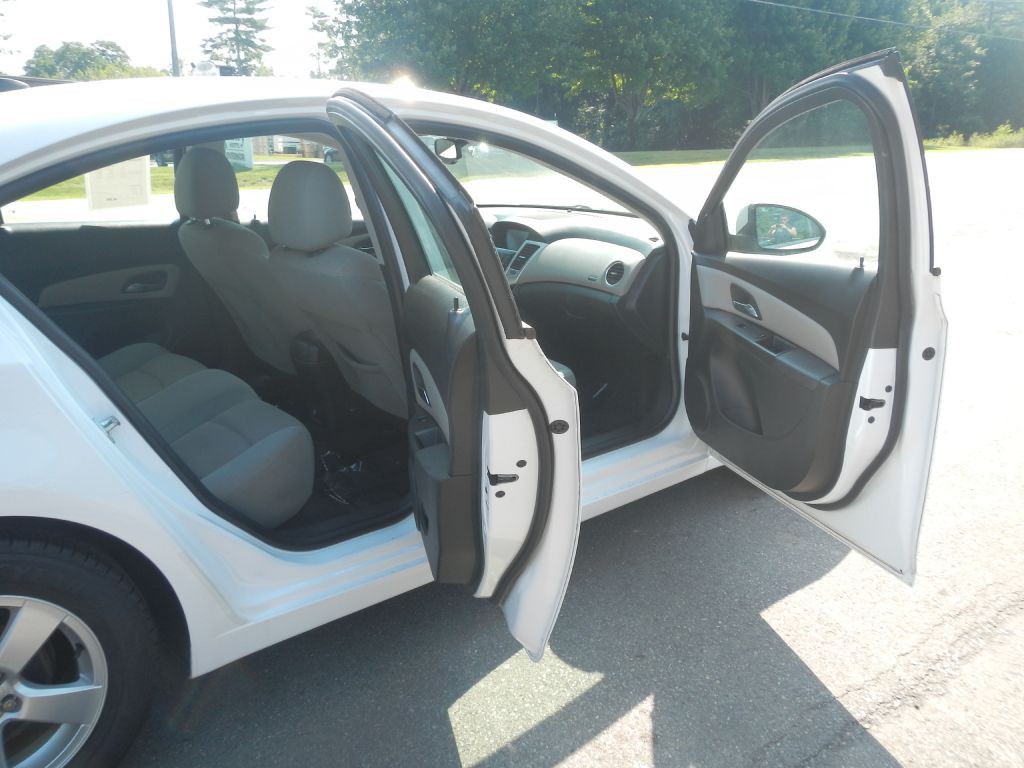 2016 Chevrolet Cruze Image 16