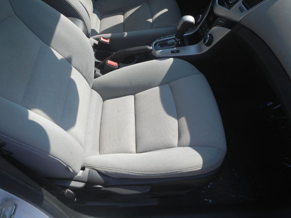 2016 Chevrolet Cruze Image 18