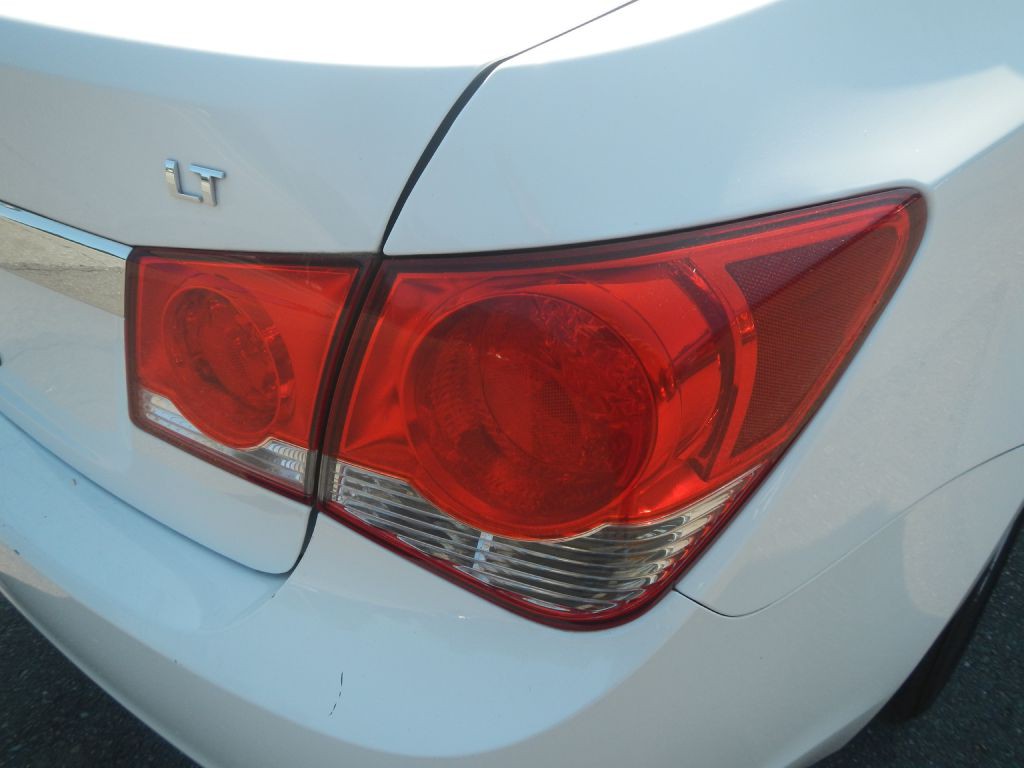 2016 Chevrolet Cruze Image 31