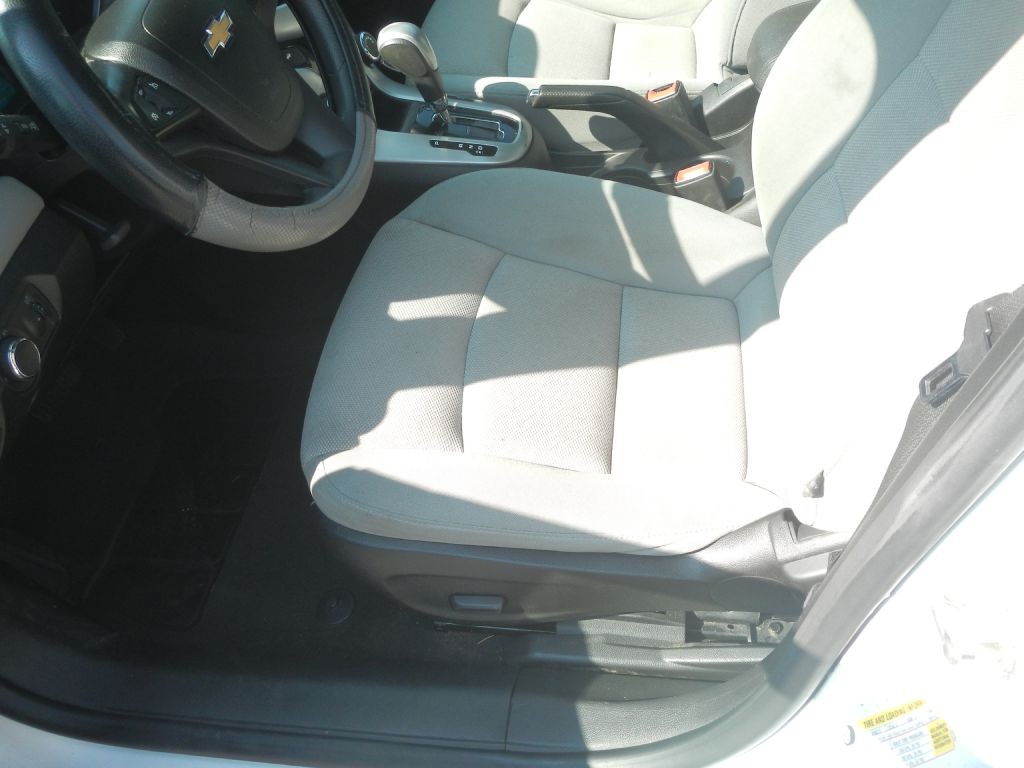 2016 Chevrolet Cruze Image 47