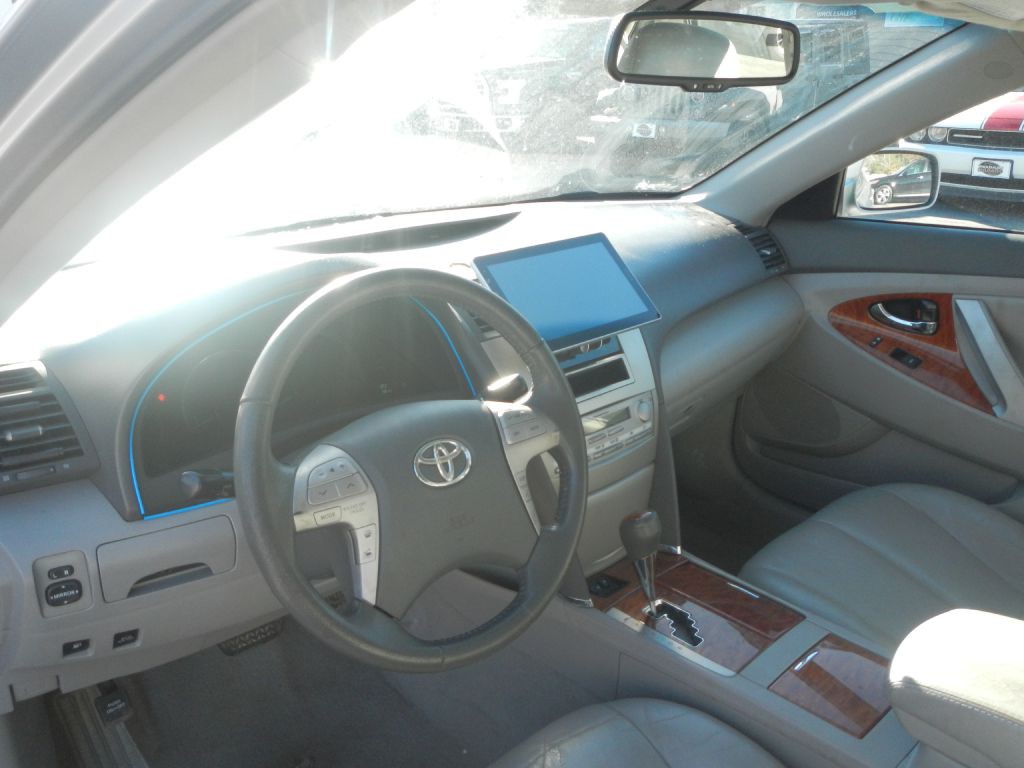 2011 Toyota Camry Image 3