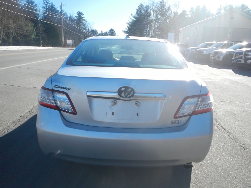 2011 Toyota Camry Image 6