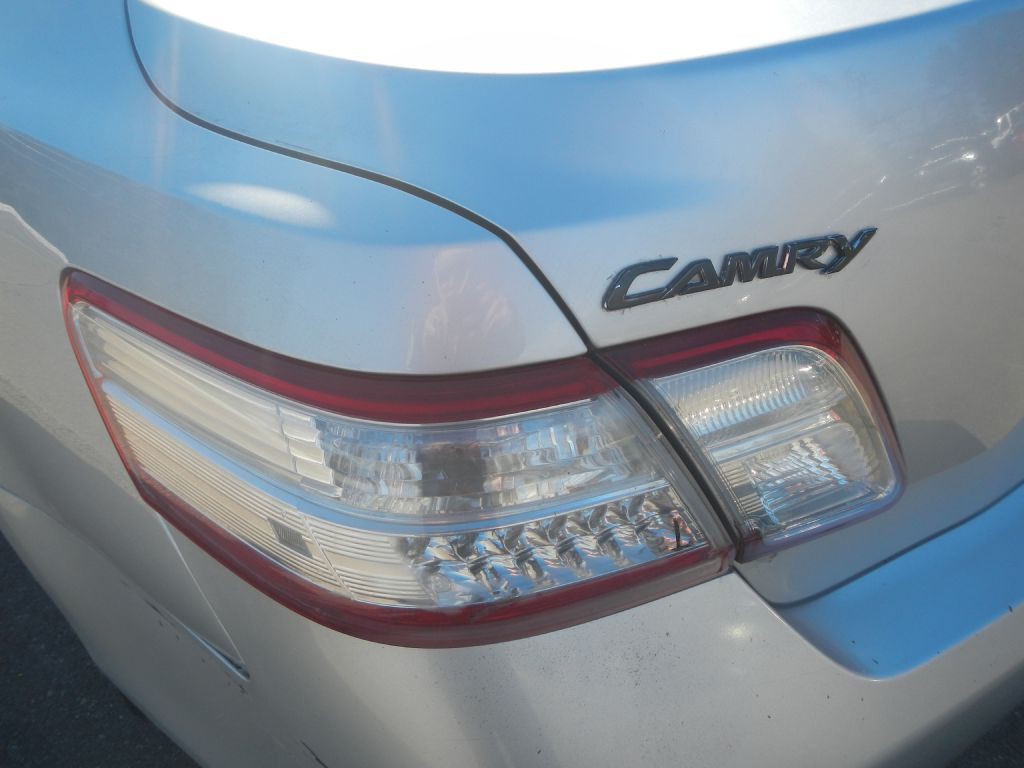 2011 Toyota Camry Image 32