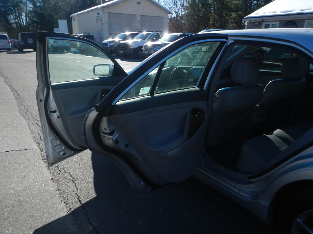 2011 Toyota Camry Image 39