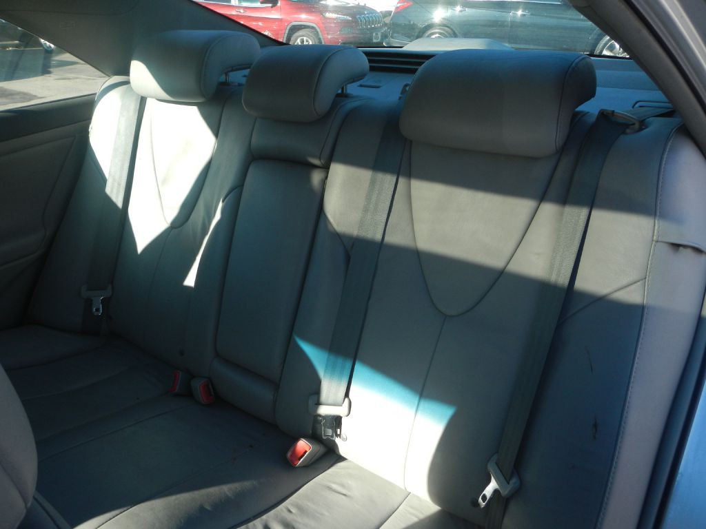 2011 Toyota Camry Image 42