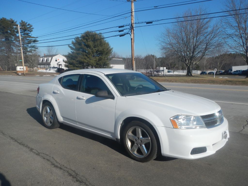 2013 Dodge Avenger Image 1