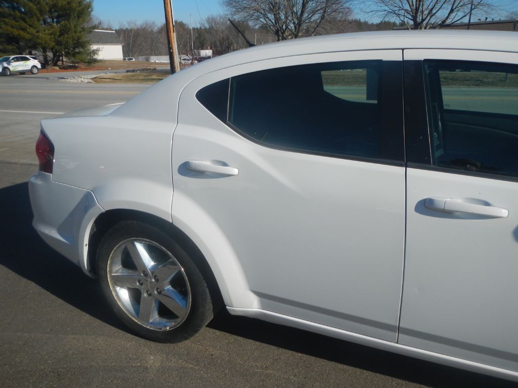 2013 Dodge Avenger Image 13