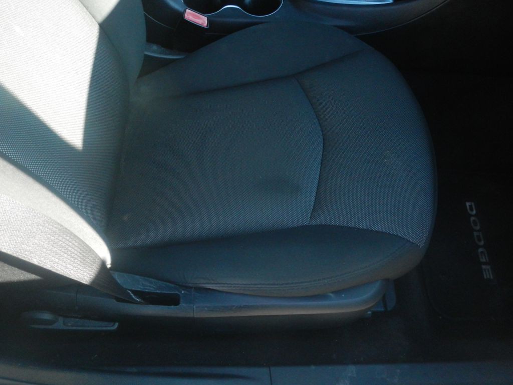 2013 Dodge Avenger Image 17