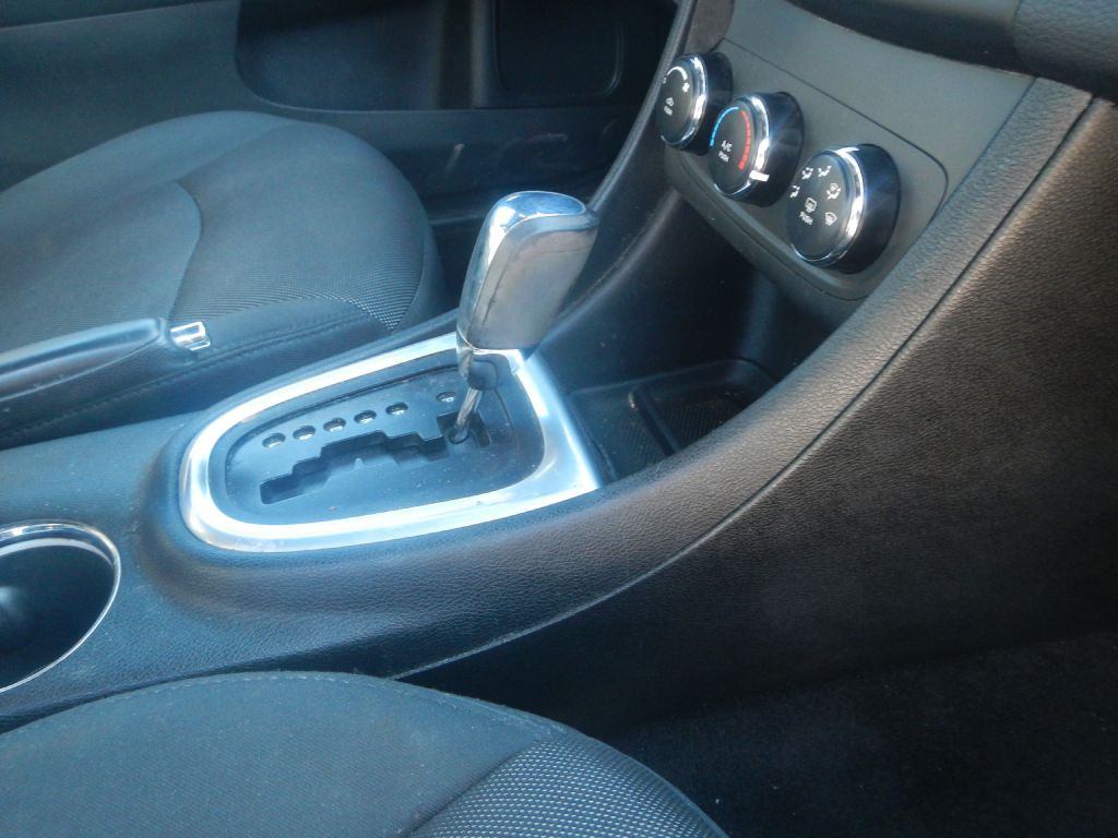 2013 Dodge Avenger Image 21