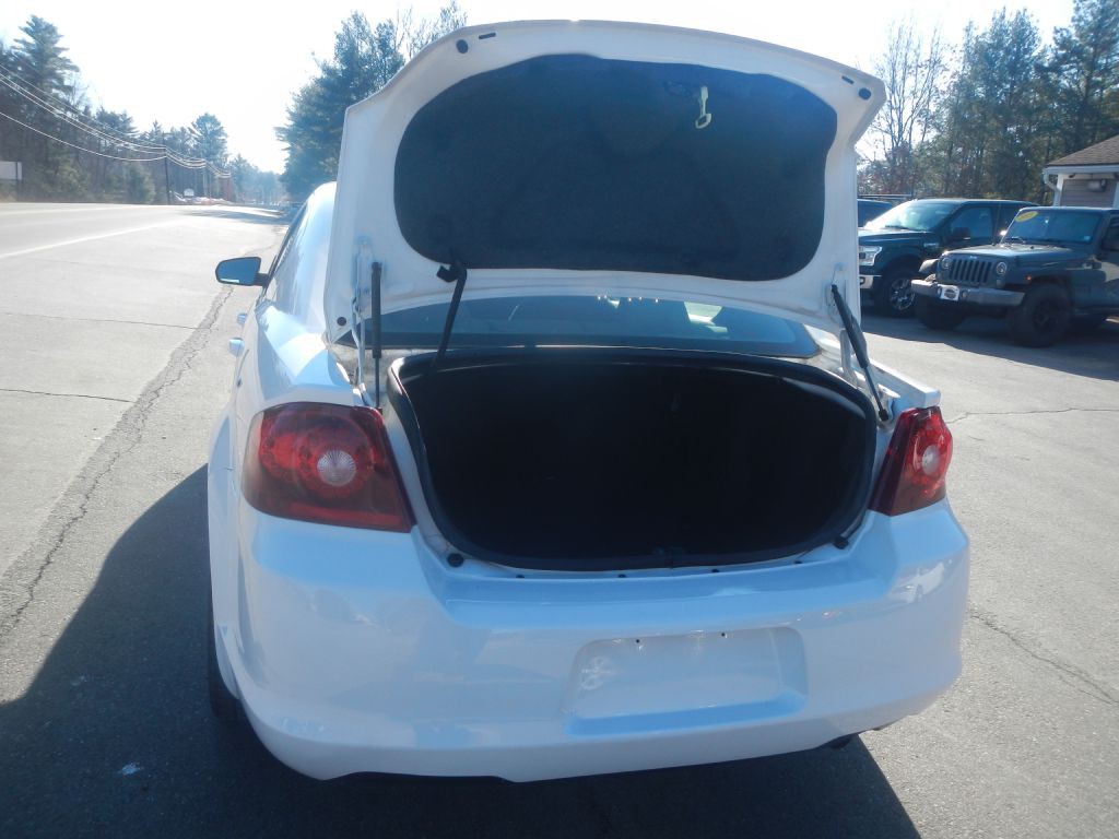 2013 Dodge Avenger Image 31