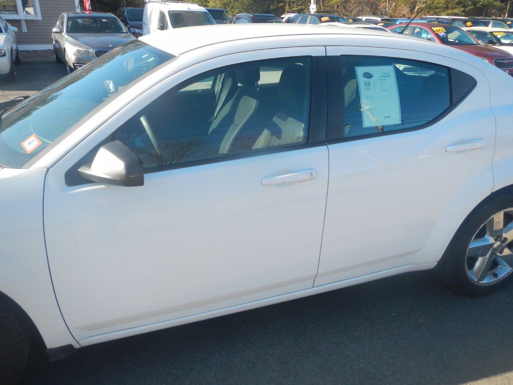2013 Dodge Avenger Image 34