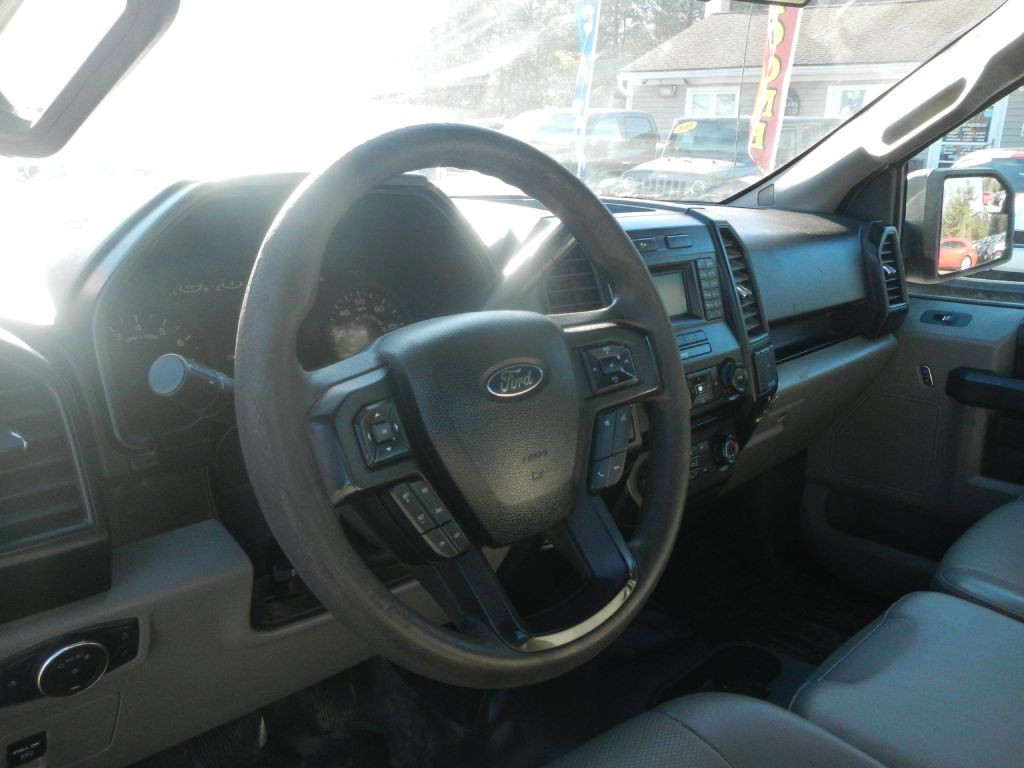 2016 Ford F-150 Image 3