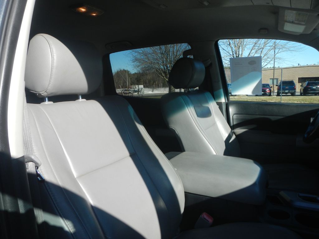 2007 Toyota Tundra Image 9