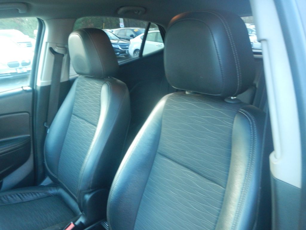 2015 Buick Enclave Image 3