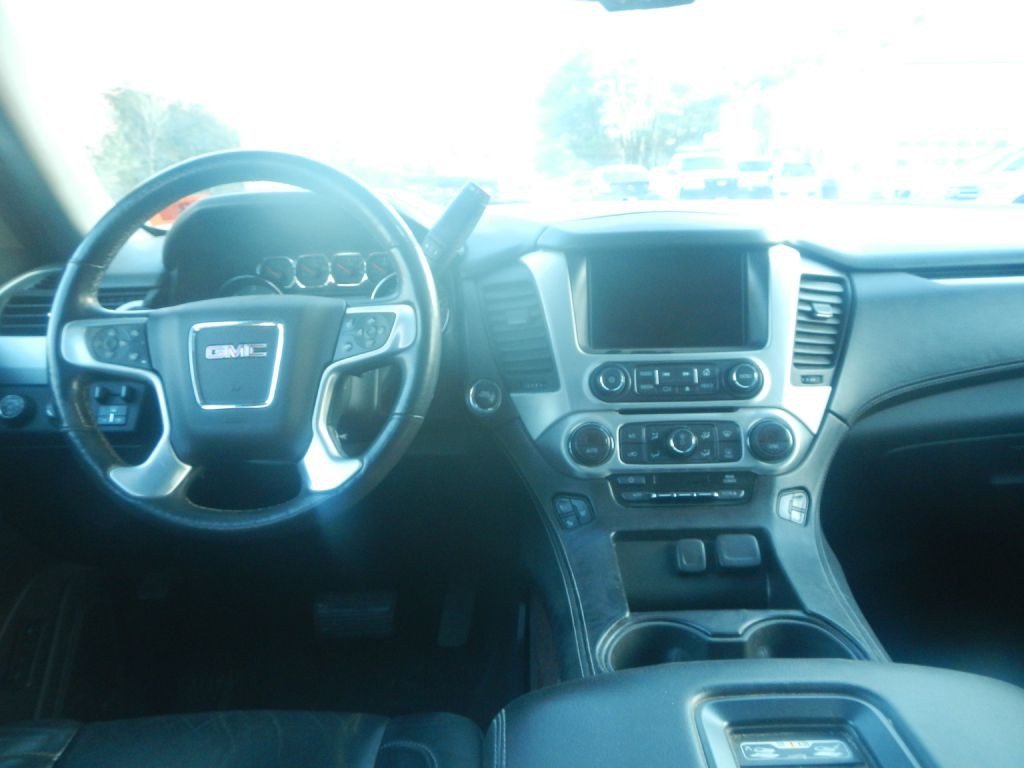 2015 GMC Yukon Image 50