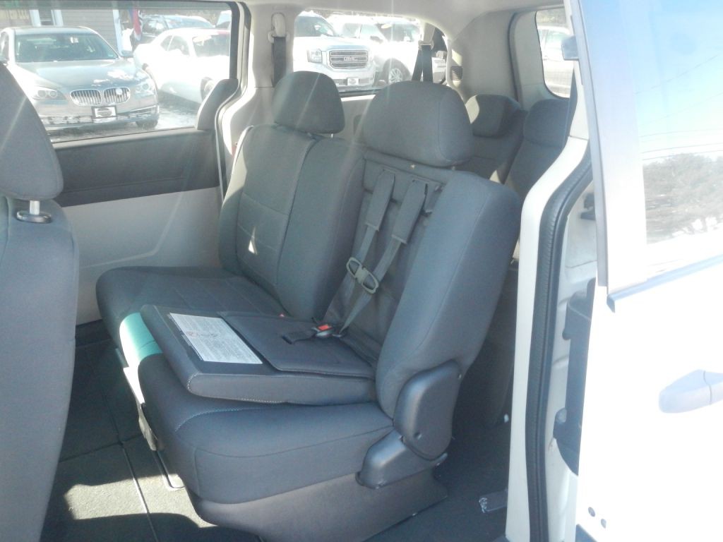 2008 Dodge Grand Caravan Image 5