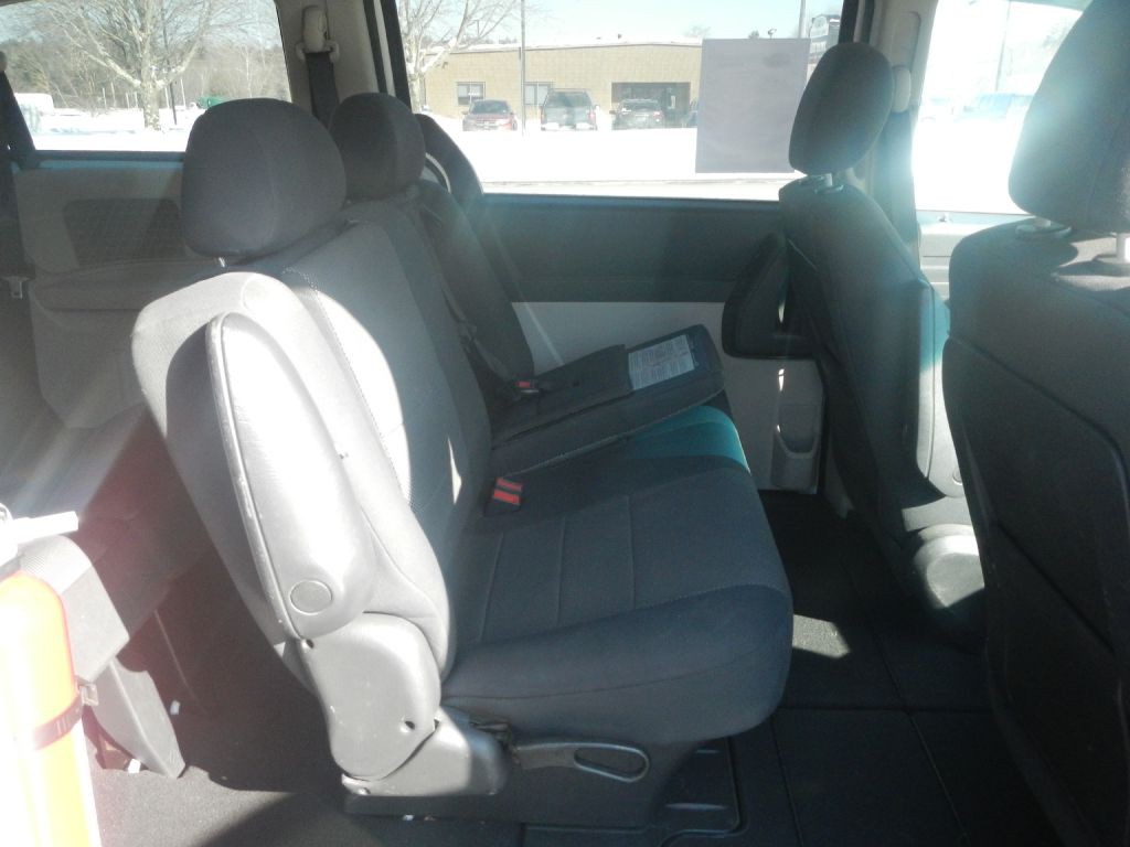 2008 Dodge Grand Caravan Image 25
