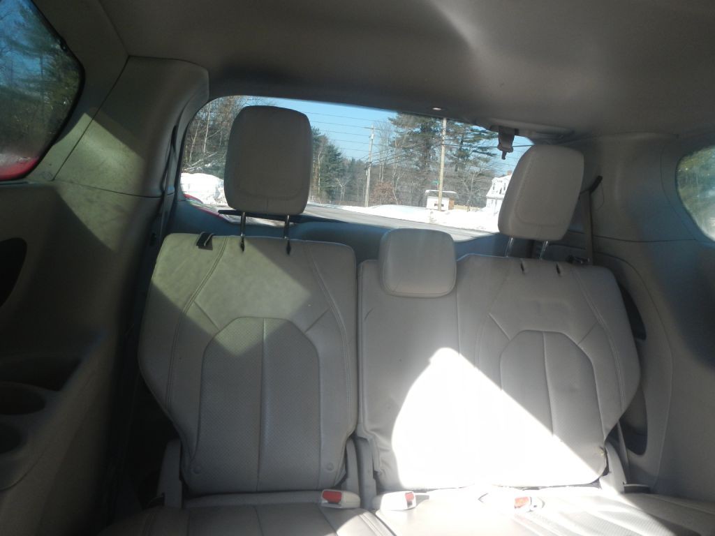 2018 Chrysler Pacifica Image 26