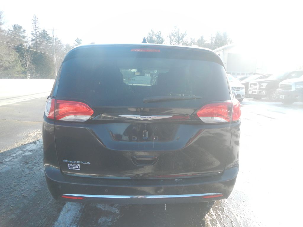 2018 Chrysler Pacifica Image 29