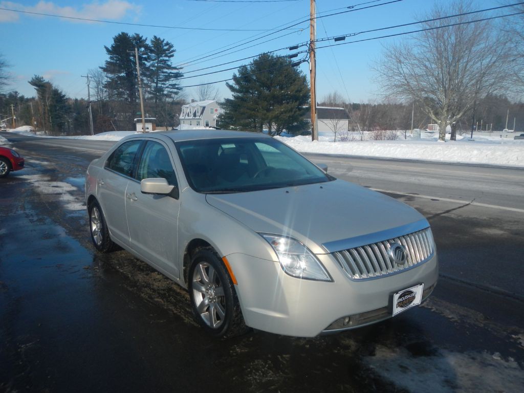 2010 Mercury Milan Image 1