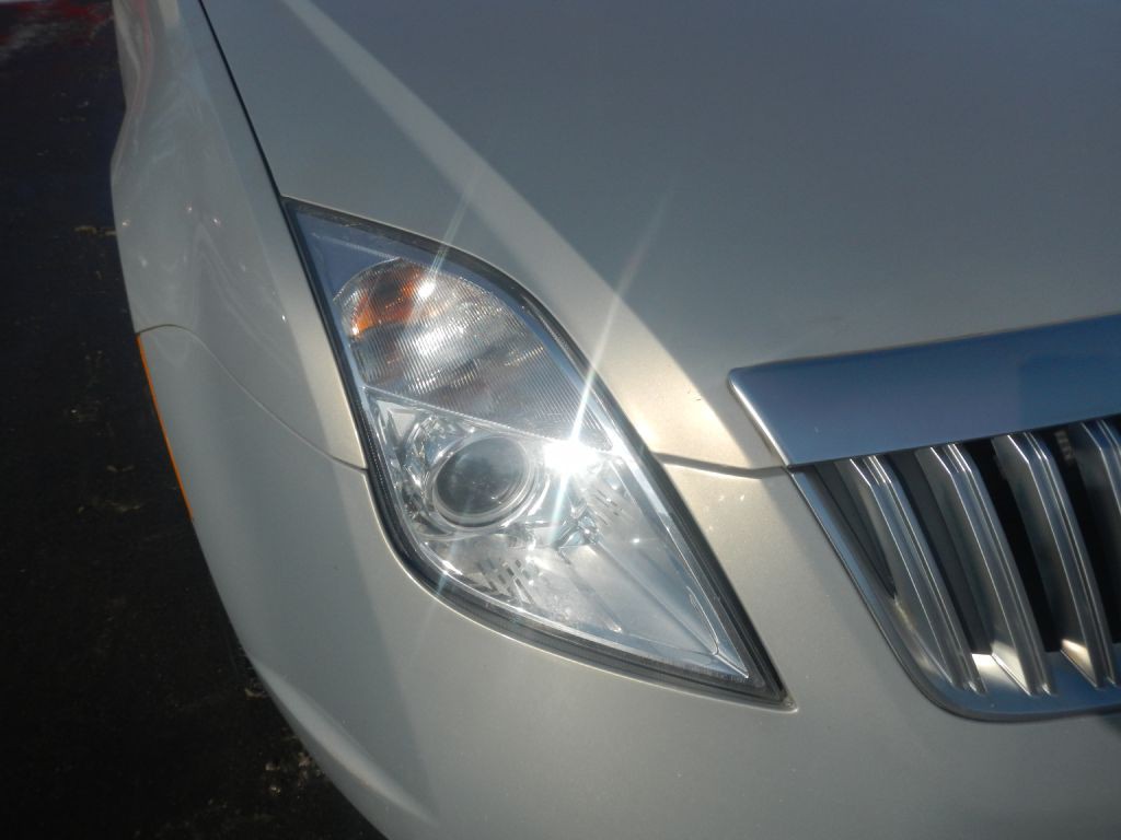 2010 Mercury Milan Image 12