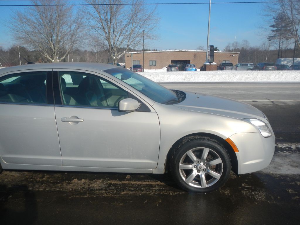 2010 Mercury Milan Image 13