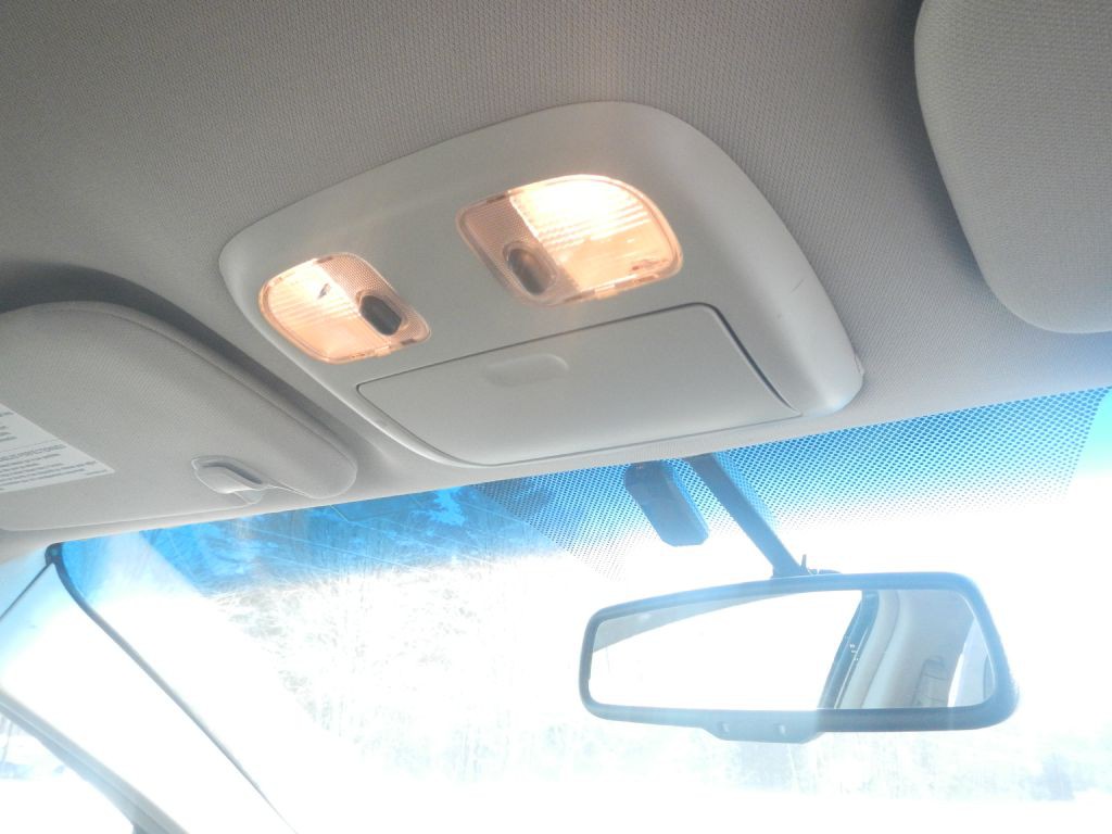 2010 Mercury Milan Image 23