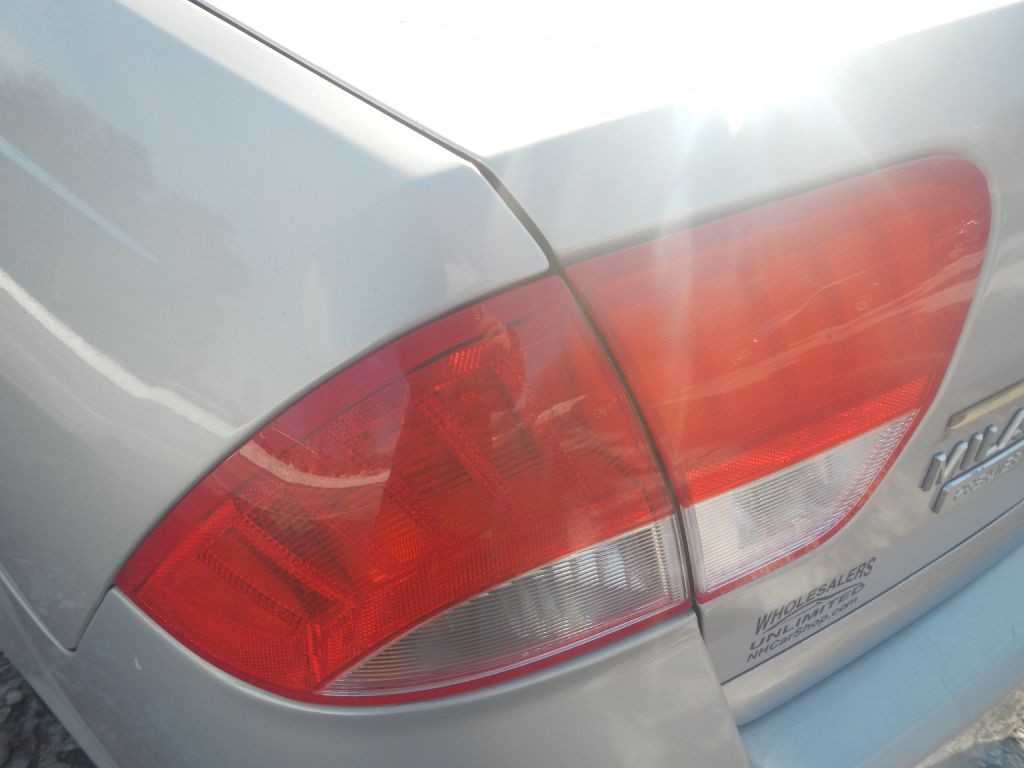 2010 Mercury Milan Image 33