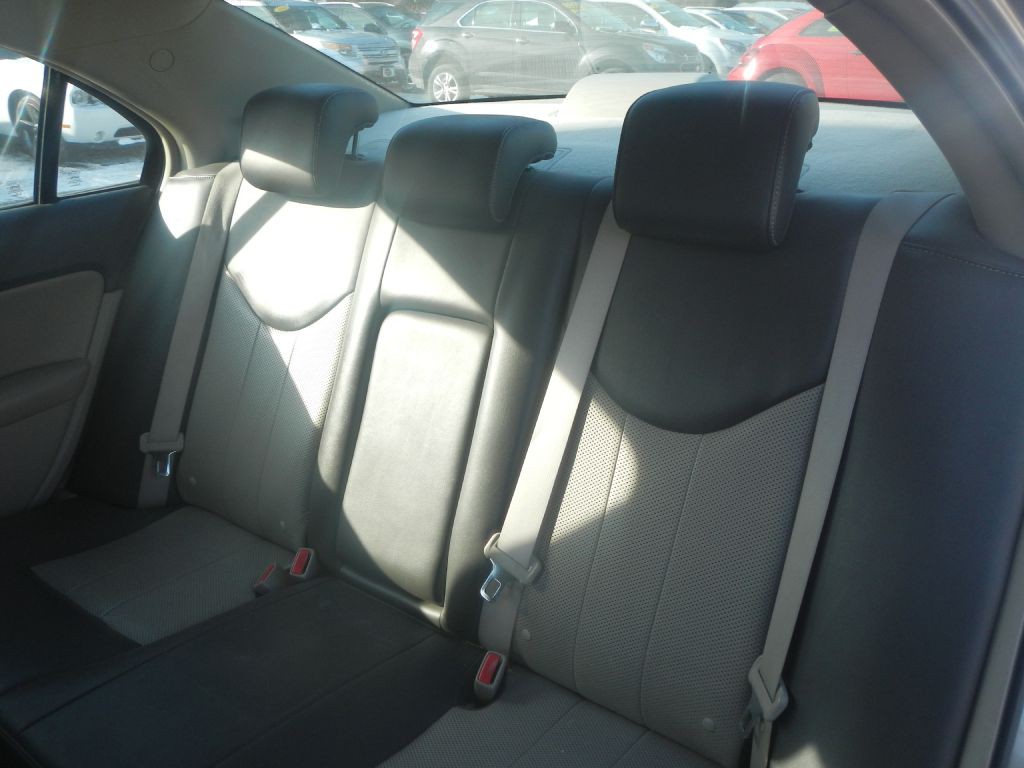 2010 Mercury Milan Image 37