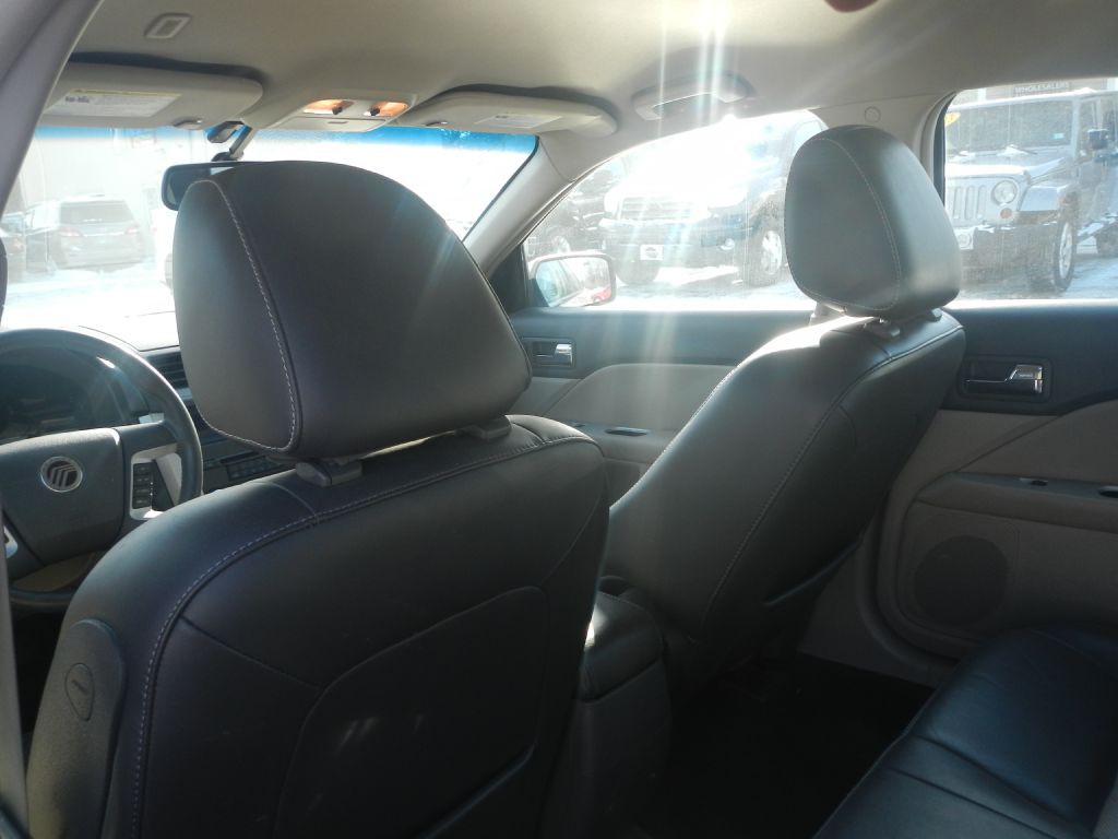 2010 Mercury Milan Image 38